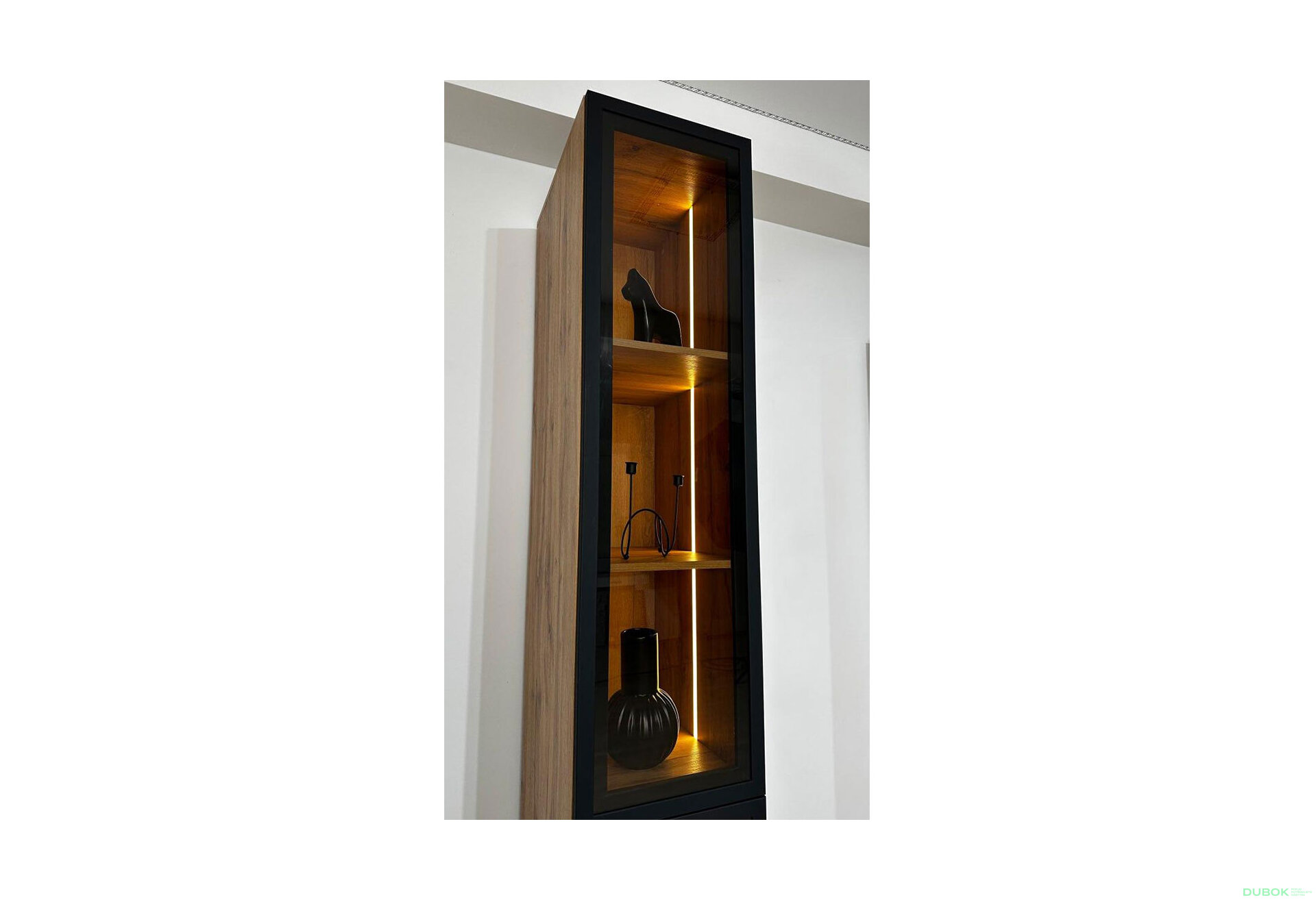 Obrázek 10 - Modul s osvětlením (v-2200*400) dub apalačský Space