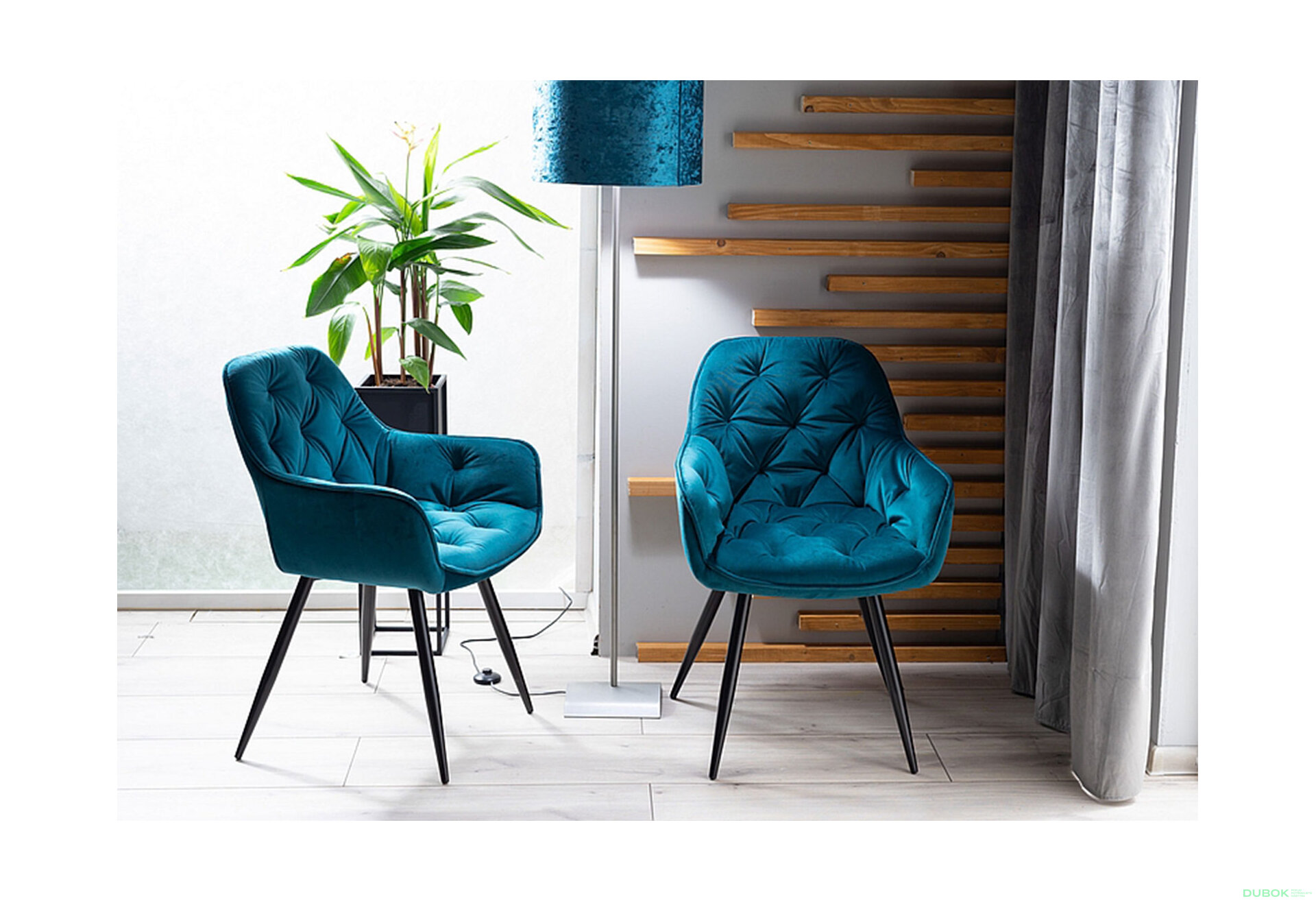 Obrázek 7 - Židle Cherry Velvet tyrkysový Bluvel 85, matná černá kov